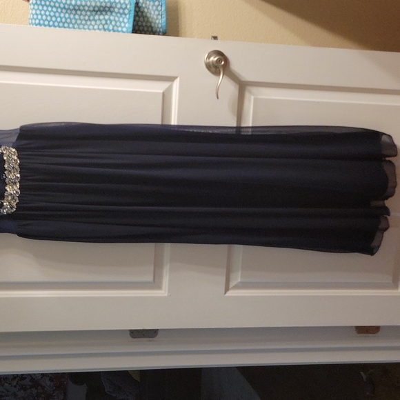 EUC BCX Special Occaision Dress - Picture 2 of 6